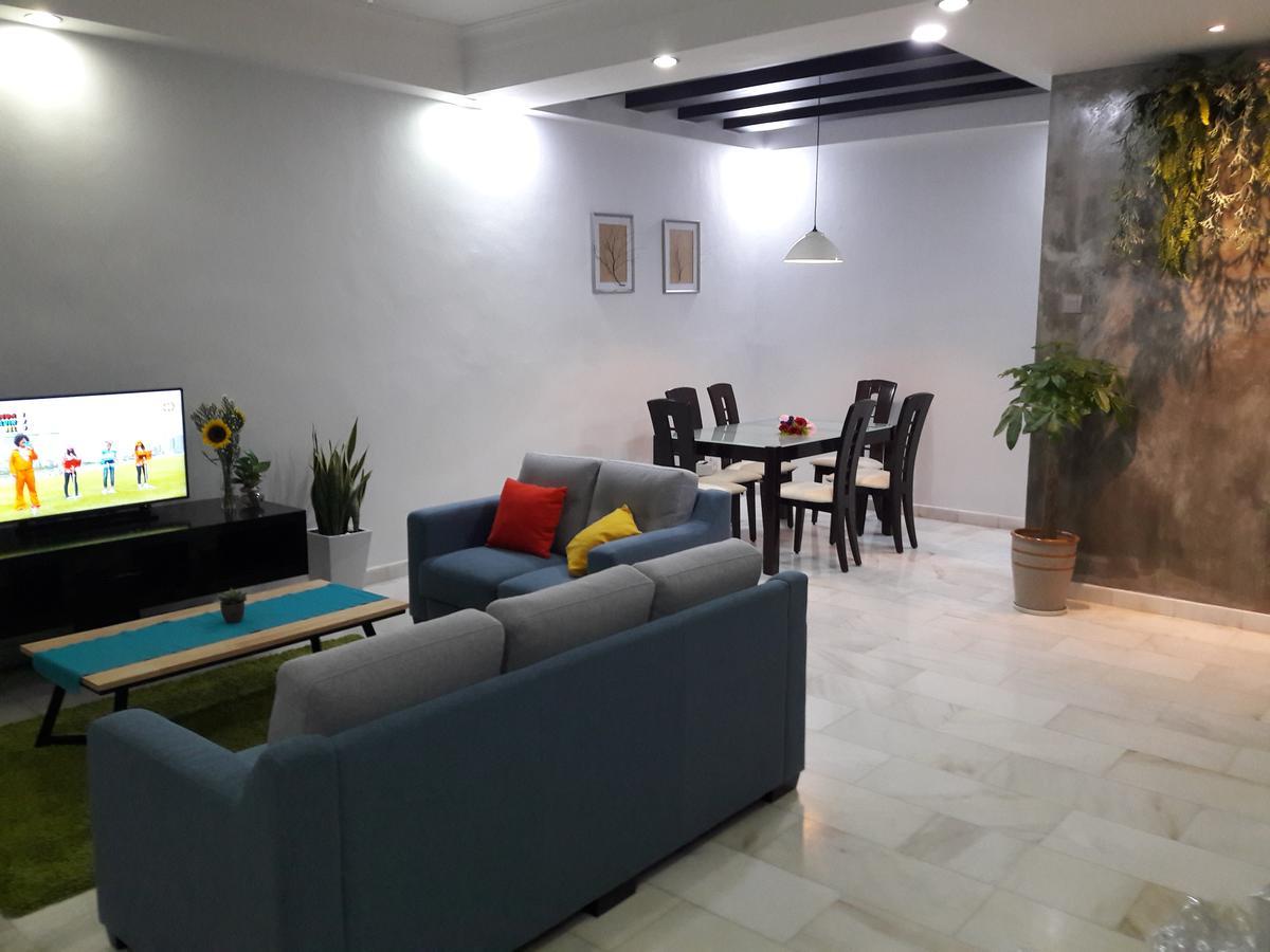 Jb Homestay Bukit Indah Wifi Ciq Mall Legoland Free Parking Johor Bahru Ngoại thất bức ảnh