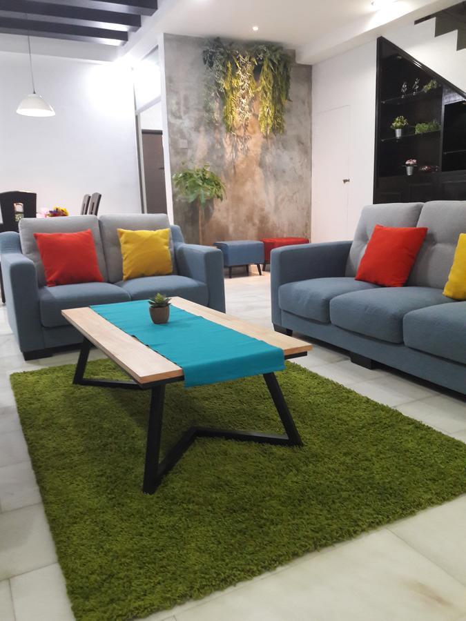 Jb Homestay Bukit Indah Wifi Ciq Mall Legoland Free Parking Johor Bahru Ngoại thất bức ảnh